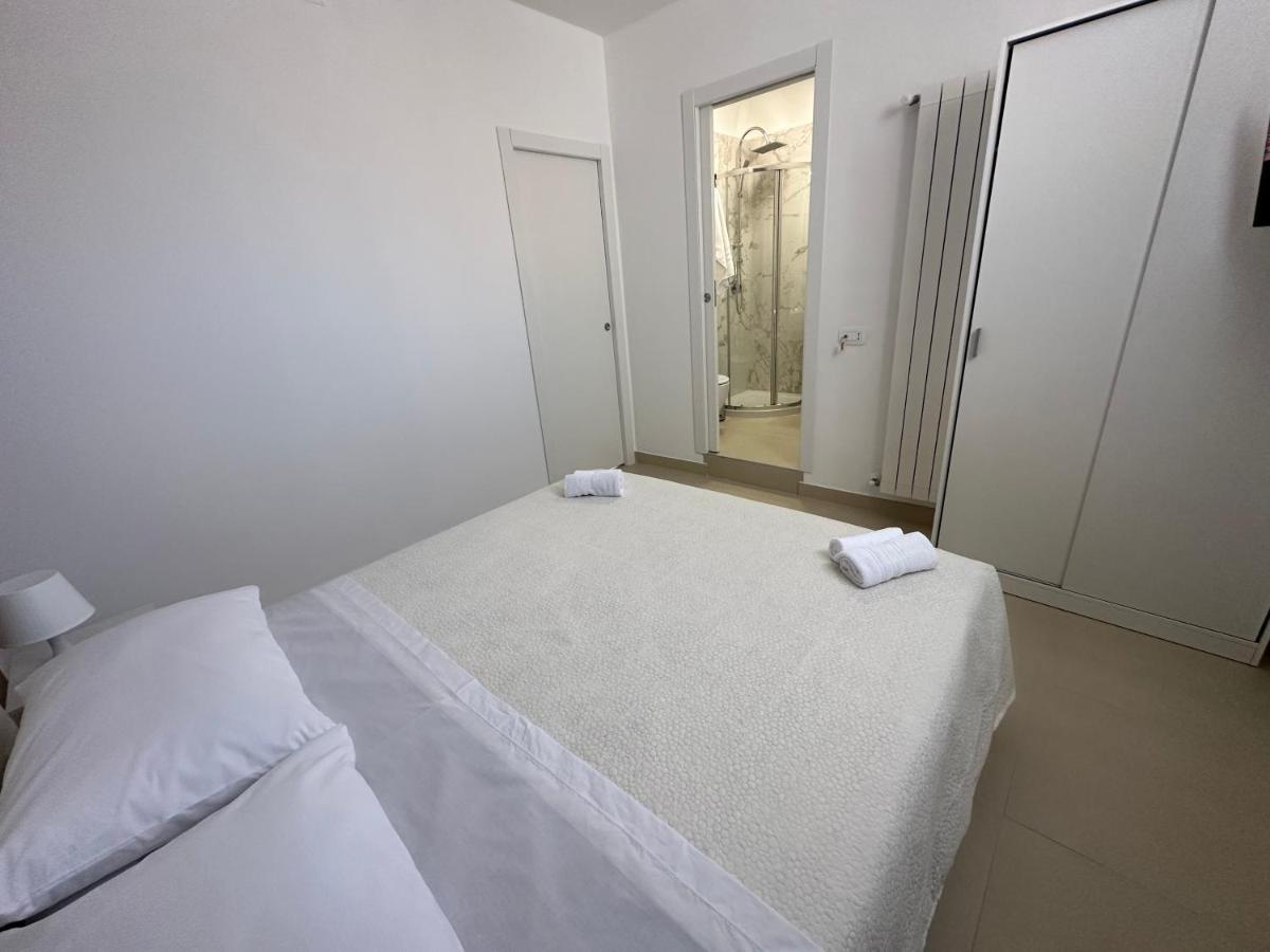 Four Rooms Naxos Giardini-Naxos Buitenkant foto